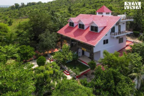 StayVista's Sunara Trails - Pet-Friendly, Mountainside Retreat with Balcony & Indoor-Outdoor Games - Near Panna National Park
